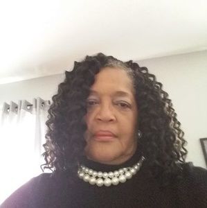 Meet your Posher, Carrie